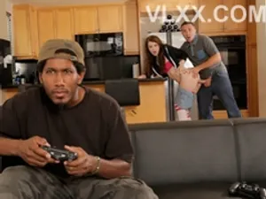 Em trai dùng quần lót chị kế sóc lọ