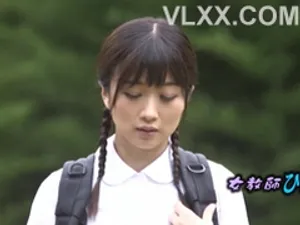 [Sự sỉ nhục tột độ?? [Khỏa thân ở bốn điểm] Sau giờ học, cuộc khủng hoảng tình dục lớn nhất của cô gái KIKI trong trang phục đuôi ngựa và thể thao